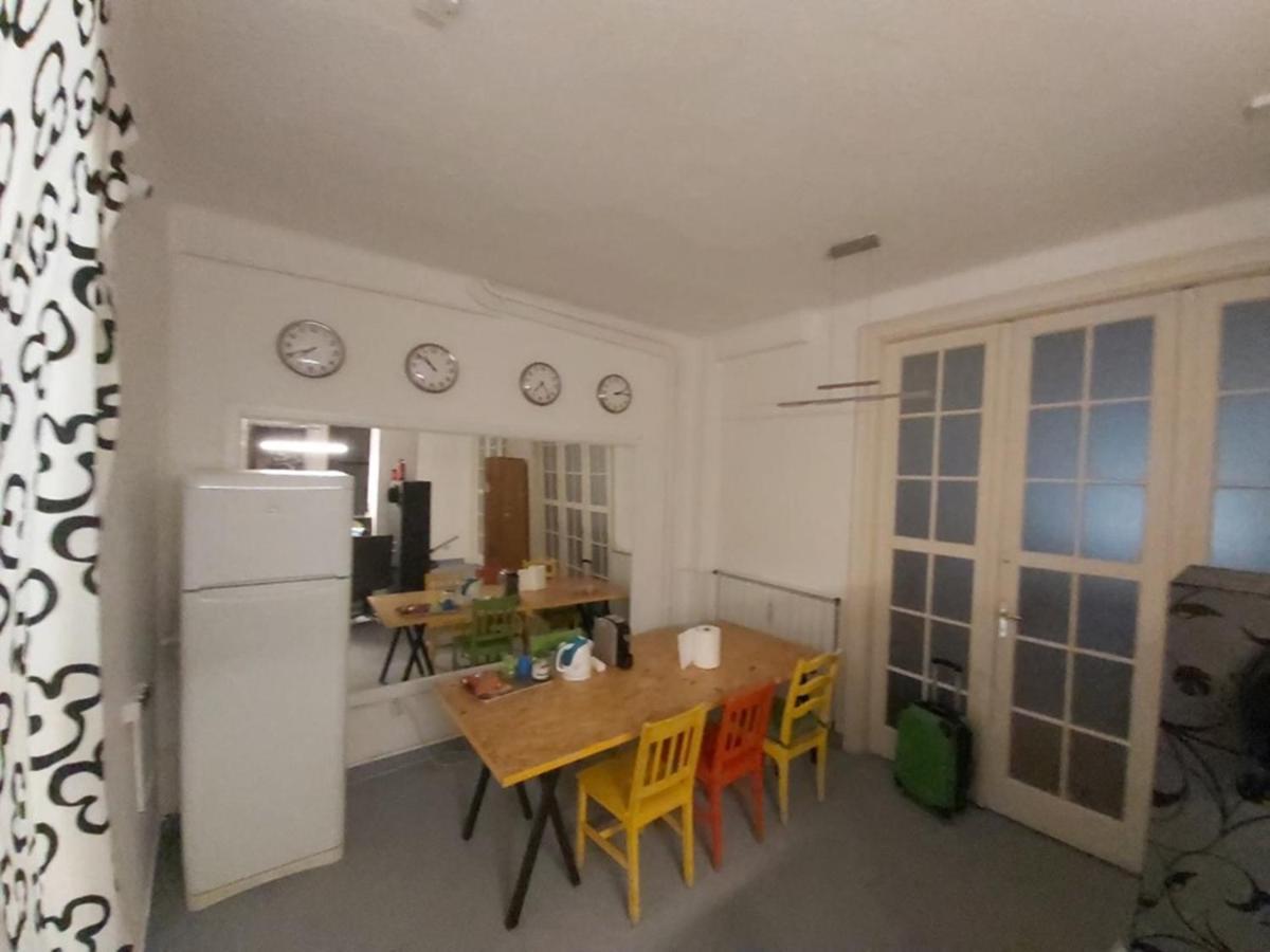 Lamis Hostel Budapest Bagian luar foto